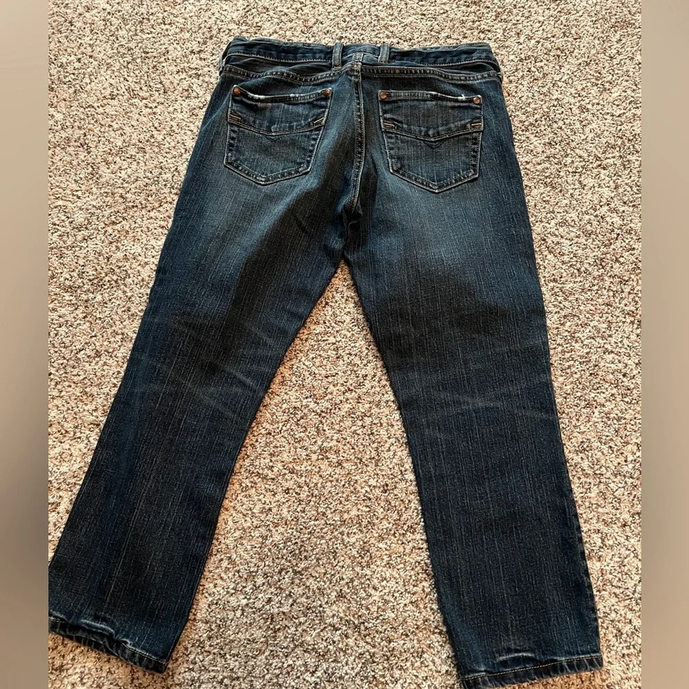 GAP Low Rise Capris - Picture 2 of 3